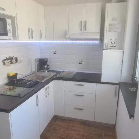 Studio Zara - Stefan Building Lake *