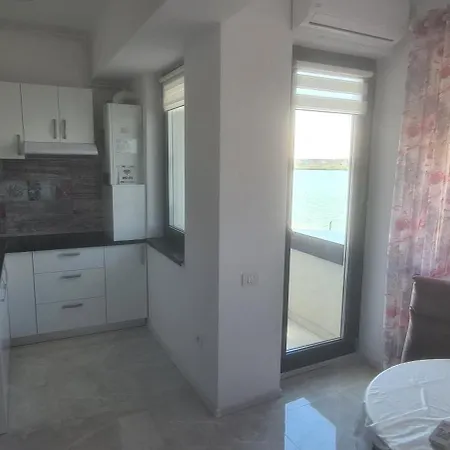 Studio Zara - Stefan Building Lake Daire